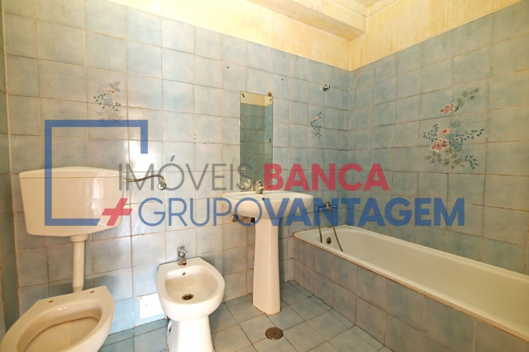 Apartamento T4 para Venda em Pinhal Novo Foto 24