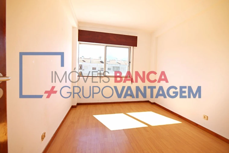 Apartamento T4 para Venda em Pinhal Novo Foto 20