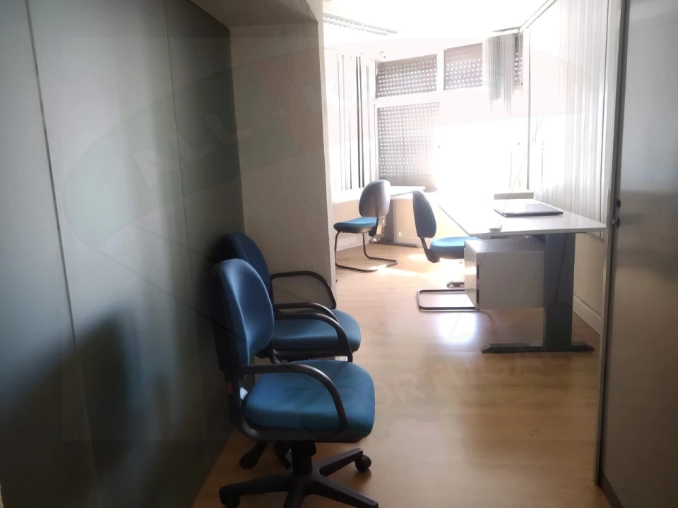 Escritório para Venda em Venteira Foto 3