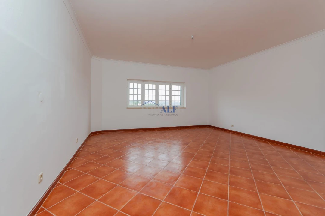 Moradia T7 para Venda em Vila Franca de Xira Foto 31