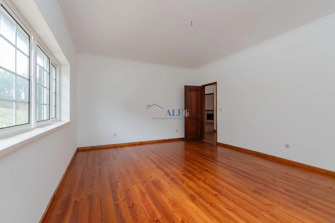 Moradia T7 para Venda em Vila Franca de Xira Foto 19