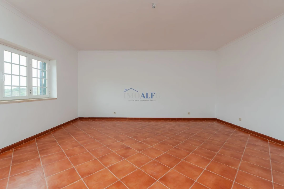 Moradia T7 para Venda em Vila Franca de Xira Foto 32