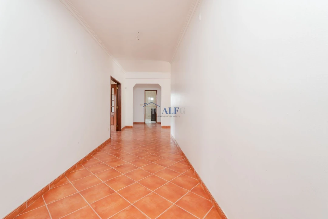 Moradia T7 para Venda em Vila Franca de Xira Foto 8