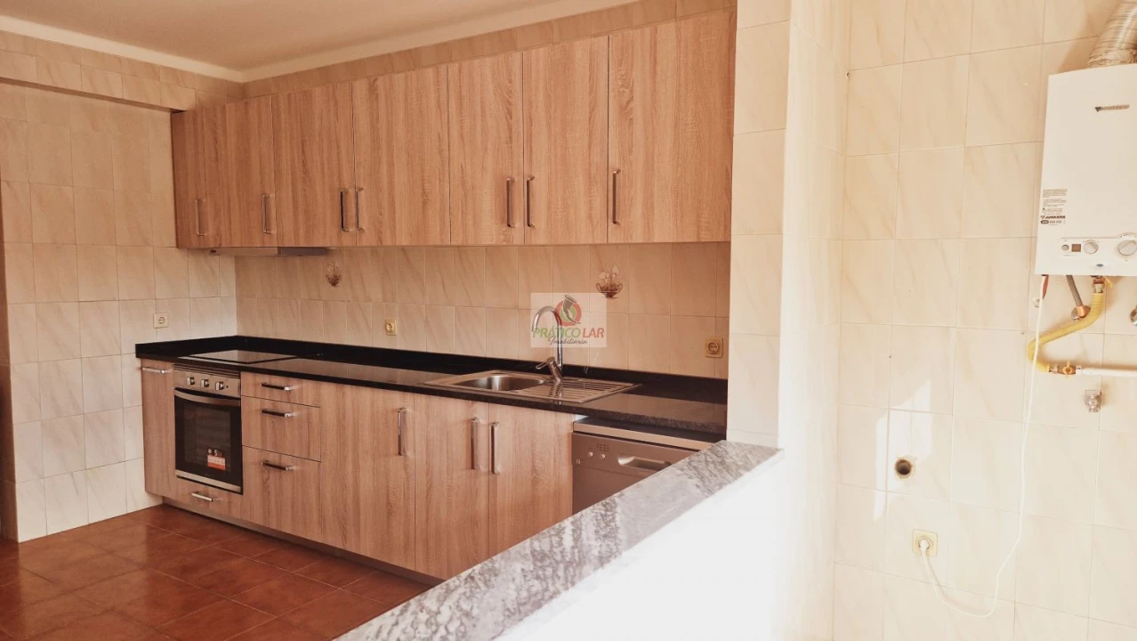 Apartamento T2 para Venda em Oliveira do Bairro Foto 1