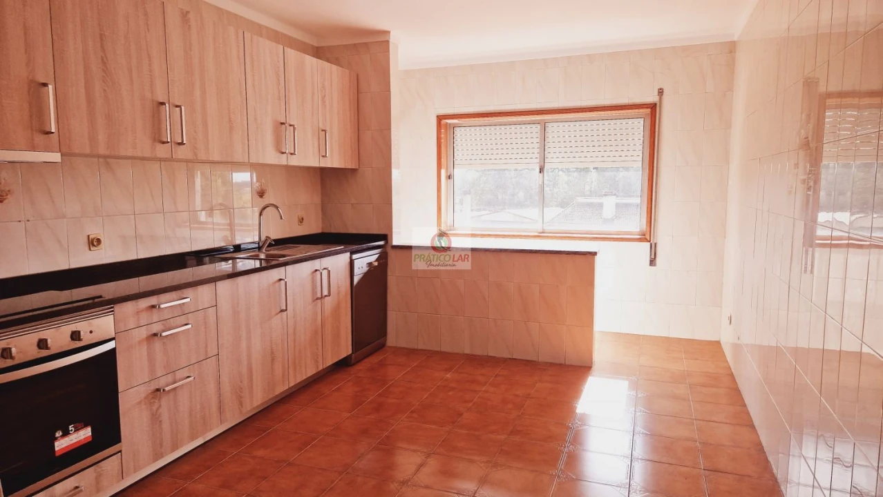 Apartamento T2 para Venda em Oliveira do Bairro Foto 15