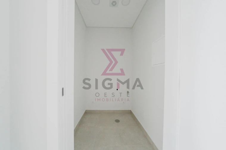 Moradia T2 para Venda em Bombarral e Vale Covo Foto 8