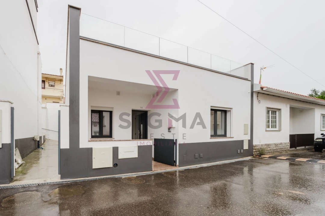 Moradia T2 para Venda em Bombarral e Vale Covo Foto 10