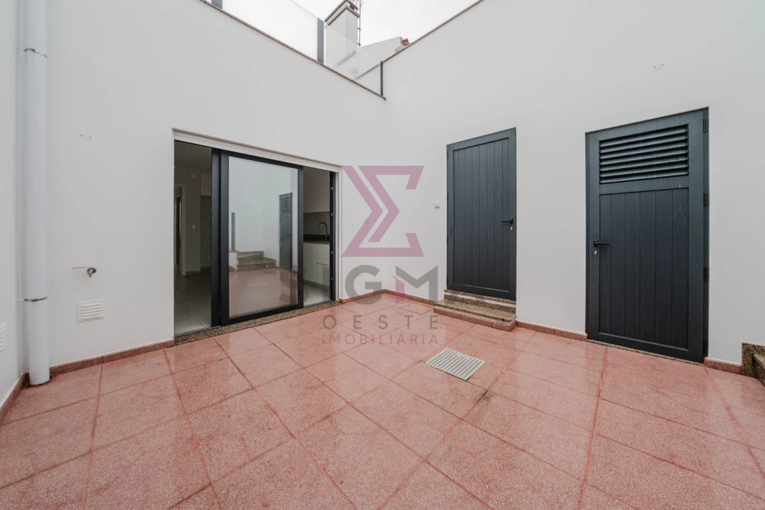 Moradia T2 para Venda em Bombarral e Vale Covo Foto 22