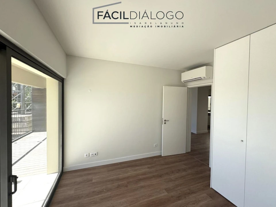 Apartamento T1 para Venda em Sesimbra (Santiago) Foto 10
