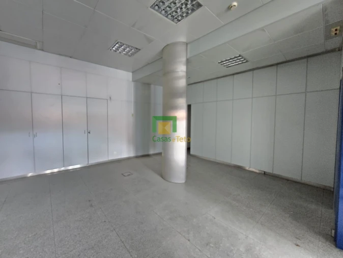 Loja para Arrendamento em Camara de Lobos Foto 5