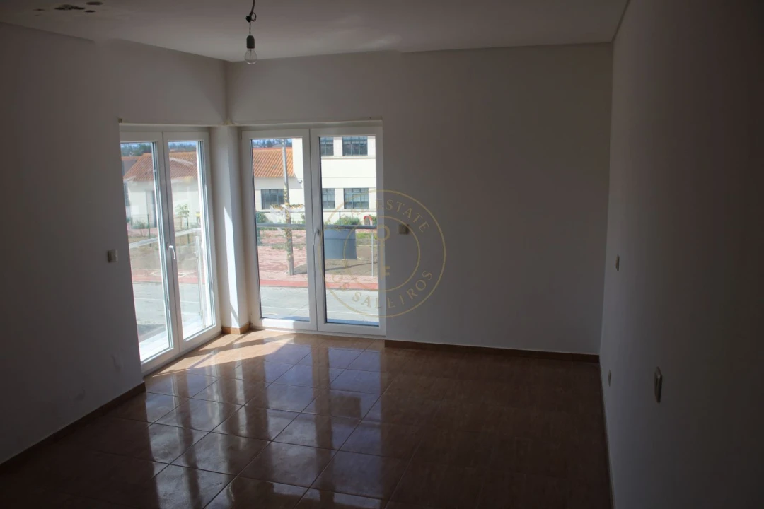 Apartamento T3 para Venda em Fonte de Angeão e Covão do Lobo Foto 16
