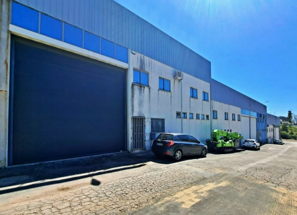 Armazém para Venda em Rio Tinto Foto 1