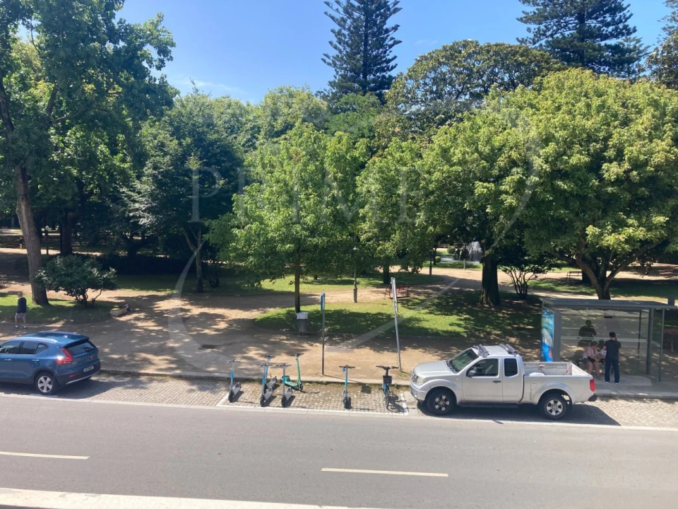 Apartamento T3 para Arrendamento em Aldoar, Foz do Douro e Nevogilde Foto 4
