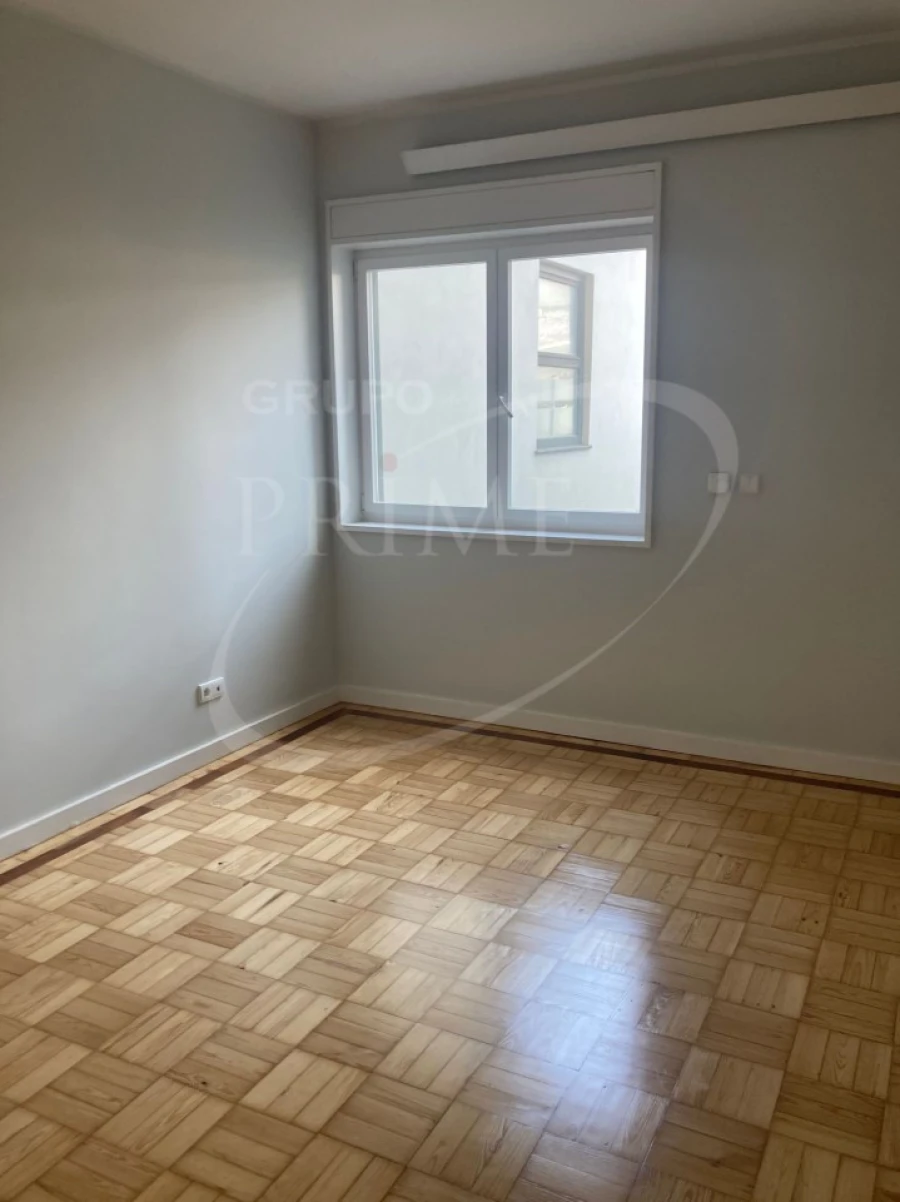 Apartamento T3 para Arrendamento em Aldoar, Foz do Douro e Nevogilde Foto 15
