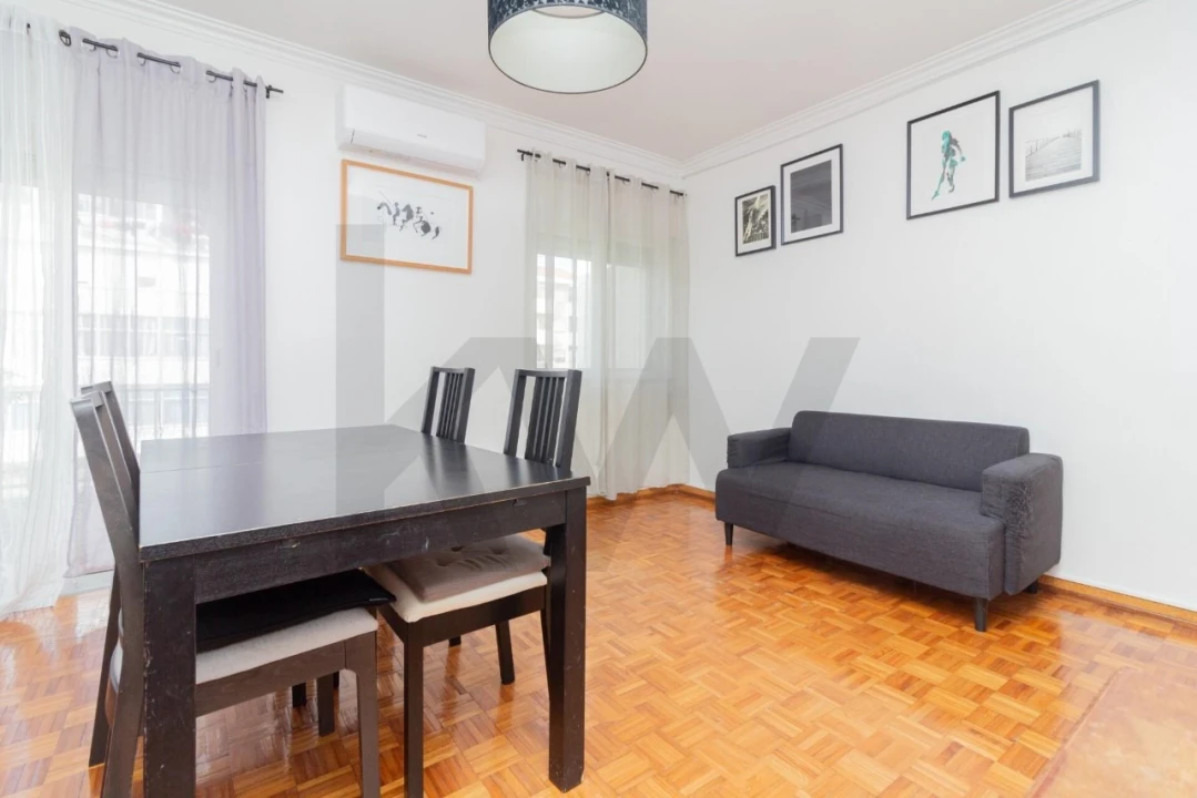 Apartamento T4 para Venda em Vila Franca de Xira Foto 9