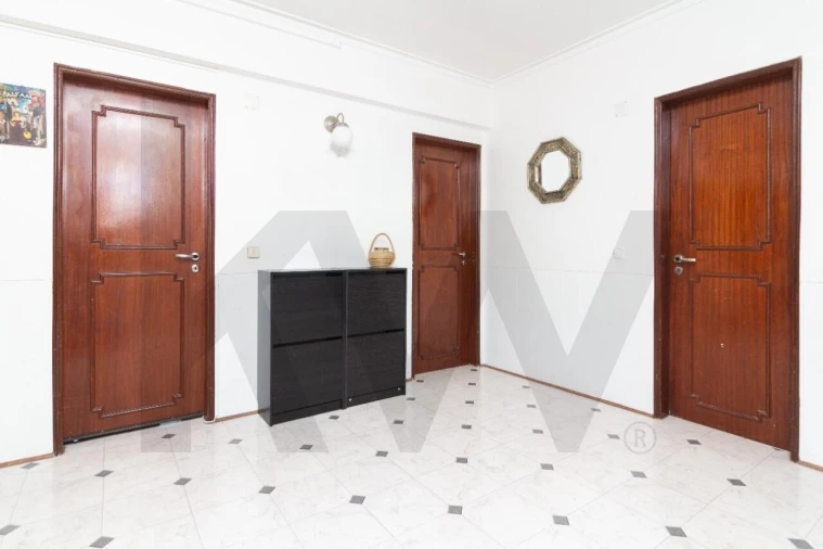 Apartamento T4 para Venda em Vila Franca de Xira Foto 4