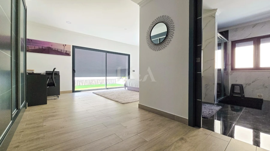 Moradia T3 para Venda em Portimão Foto 11