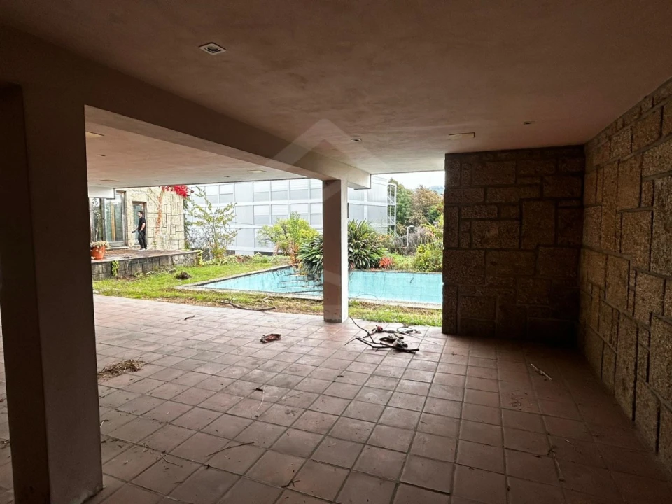 Moradia T4 para Venda em Azurem Foto 27