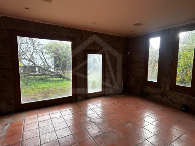 Moradia T4 para Venda em Azurem Foto 11