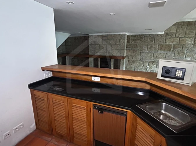 Moradia T4 para Venda em Azurem Foto 32