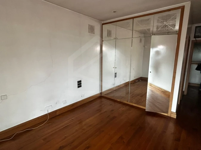 Moradia T4 para Venda em Azurem Foto 41