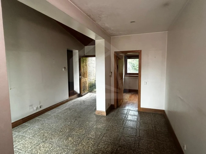 Moradia T4 para Venda em Azurem Foto 54