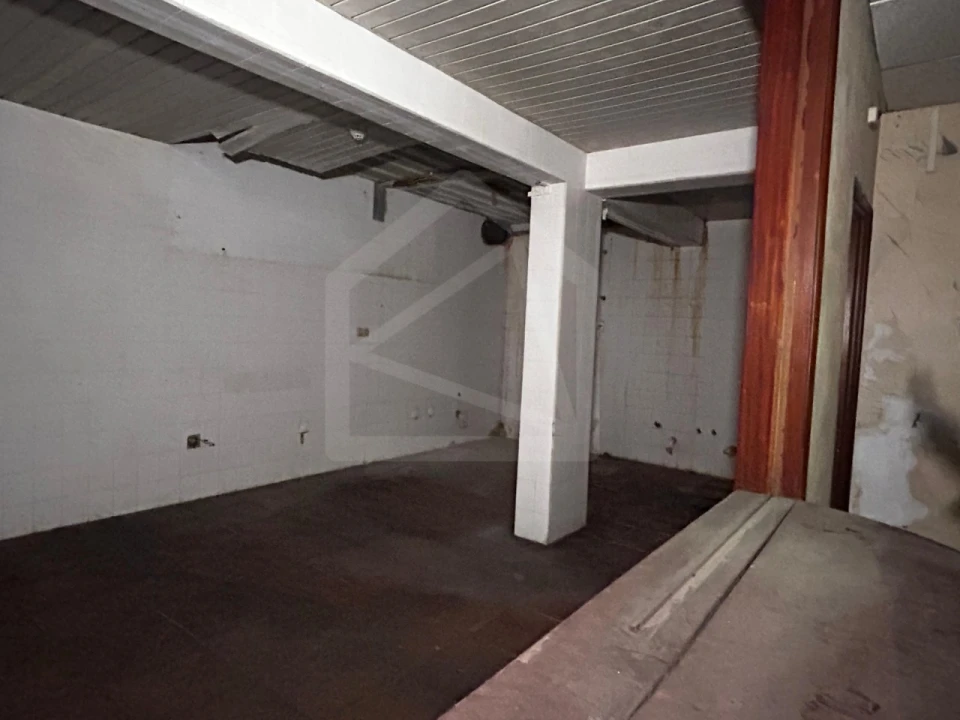 Loja para Venda em Paredes Foto 11