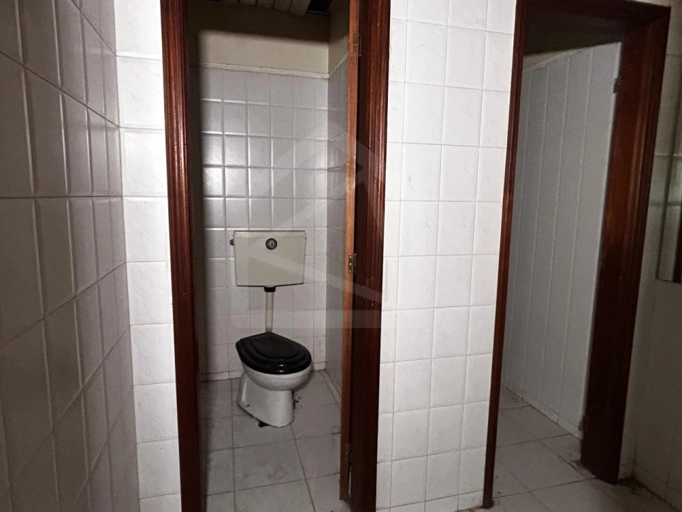 Loja para Venda em Paredes Foto 12