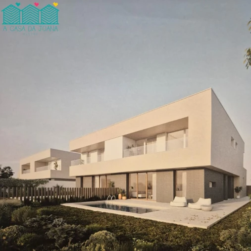 Moradia T4 para Venda em Oliveirinha