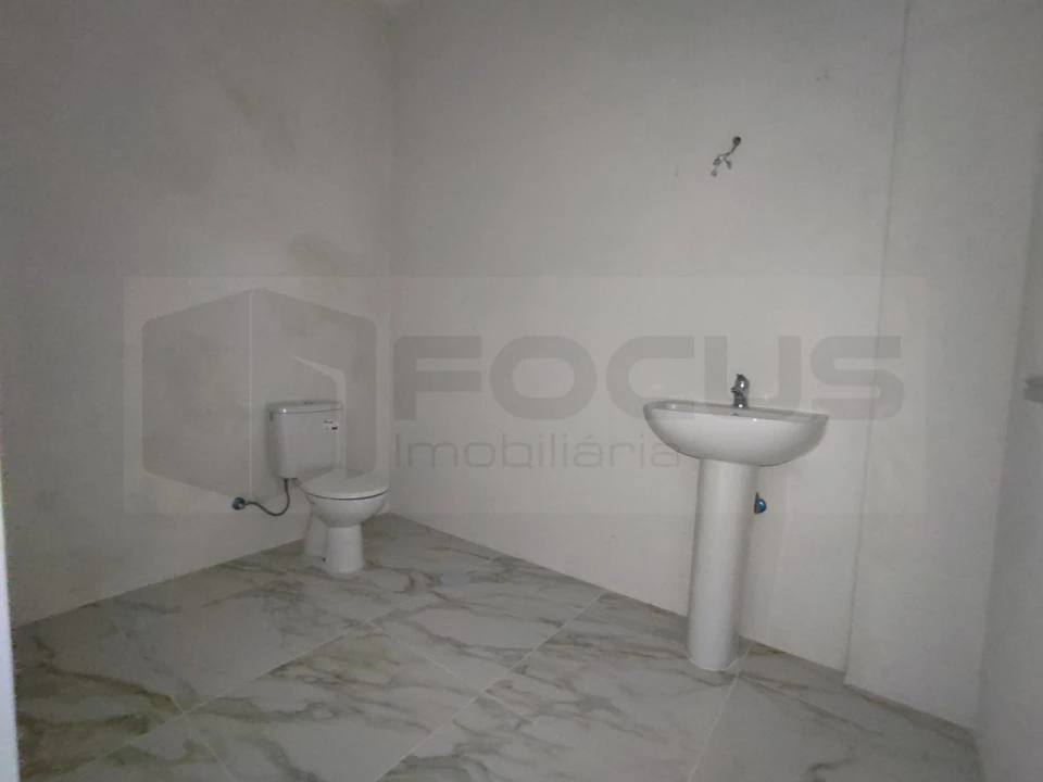 Loja para Arrendamento em Glória e Vera Cruz Foto 17
