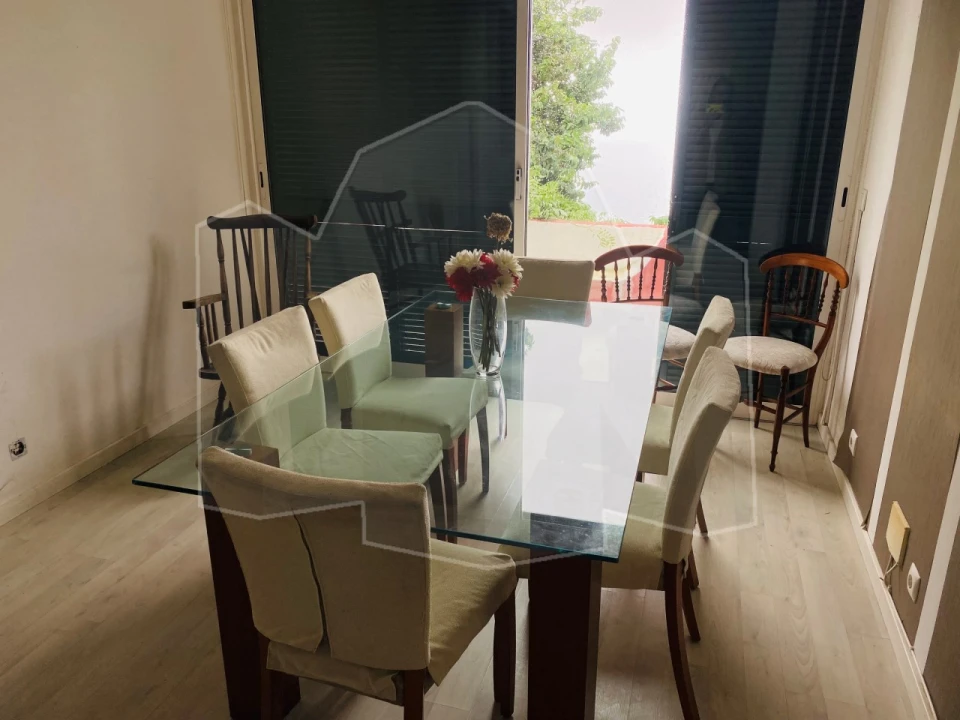 Moradia T5 para Venda em Funchal (Santa Maria Maior) Foto 7