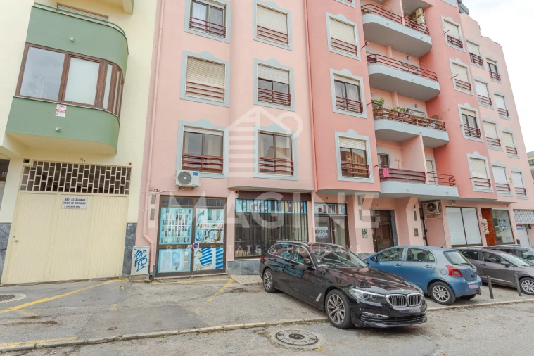 Armazém para Venda em Setubal (São Sebastião) Foto 30