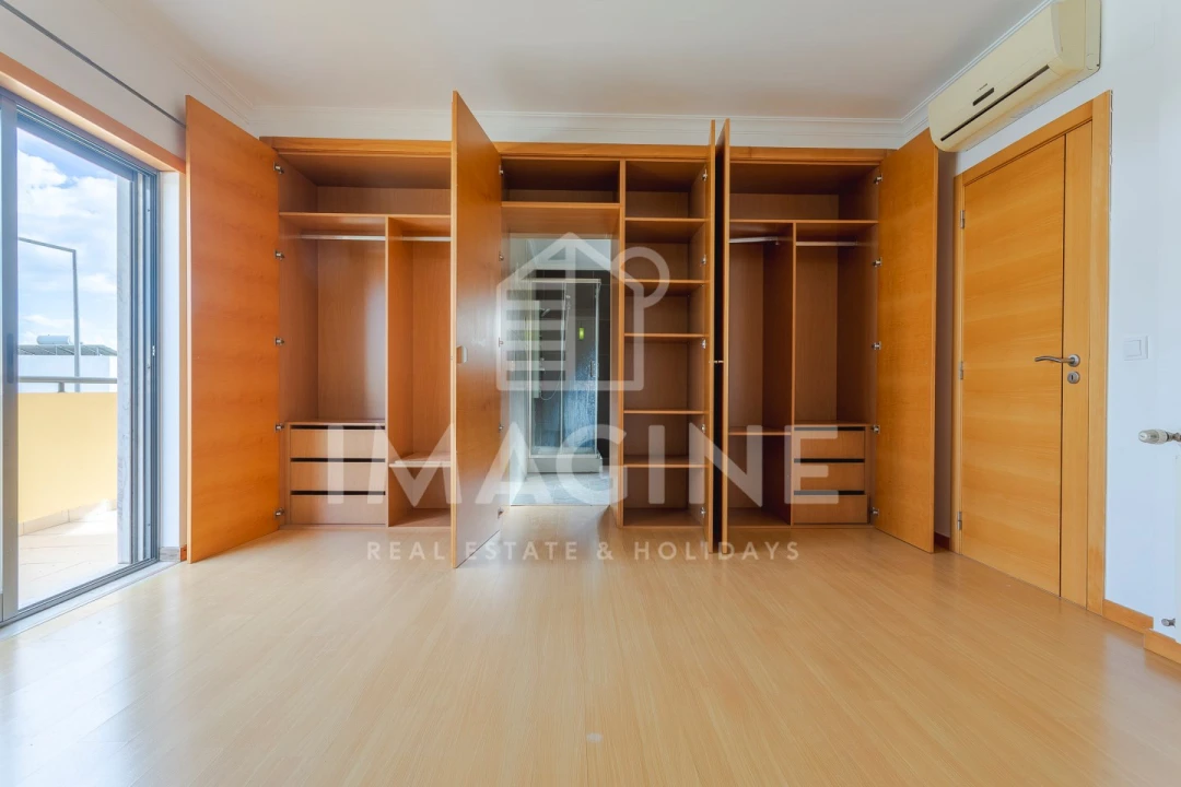 Moradia T4 para Venda em Pinhal Novo Foto 19