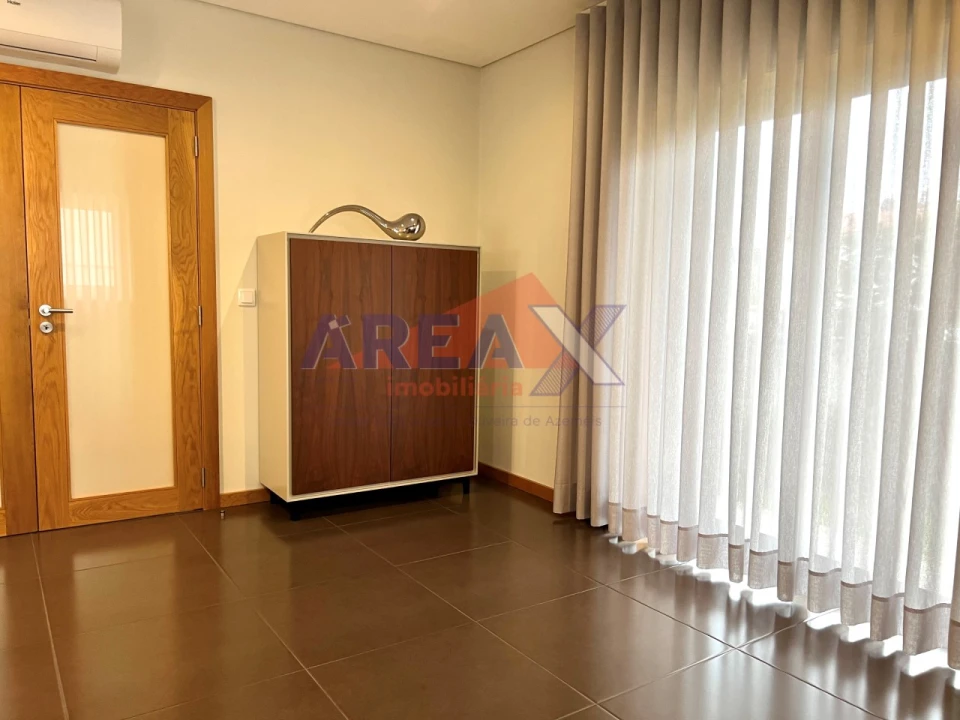 Moradia T5 para Venda em O. Azeméis, Riba-Ul, Ul, Macinhata Seixa, Madail Foto 29