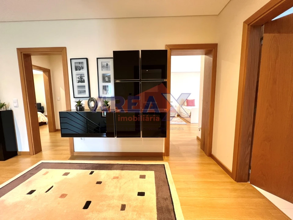 Moradia T5 para Venda em O. Azeméis, Riba-Ul, Ul, Macinhata Seixa, Madail Foto 41