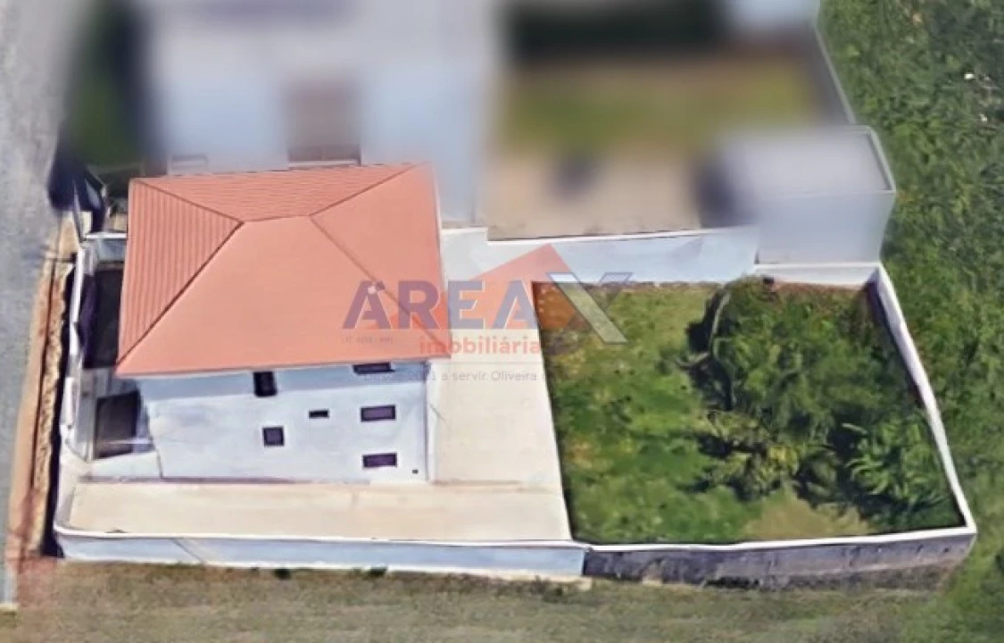 Moradia T5 para Venda em O. Azeméis, Riba-Ul, Ul, Macinhata Seixa, Madail Foto 5