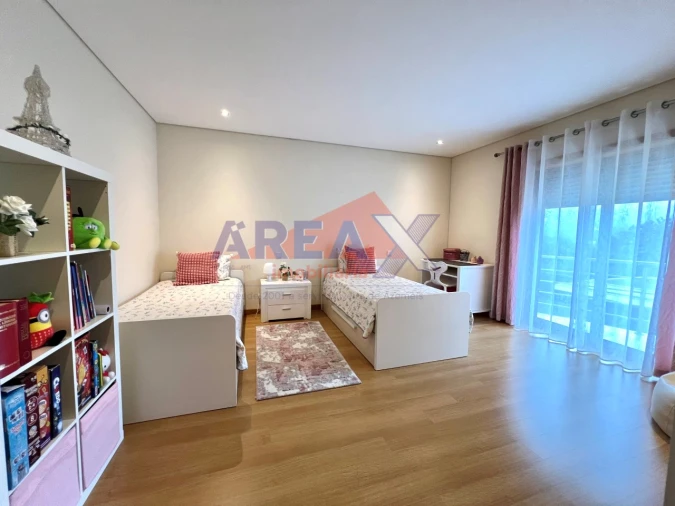 Moradia T5 para Venda em O. Azeméis, Riba-Ul, Ul, Macinhata Seixa, Madail Foto 30