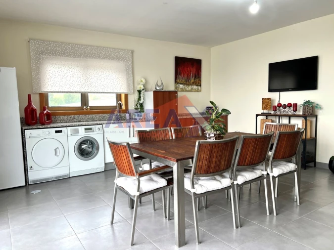 Moradia T5 para Venda em O. Azeméis, Riba-Ul, Ul, Macinhata Seixa, Madail Foto 53