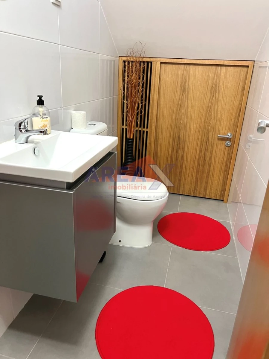 Moradia T5 para Venda em O. Azeméis, Riba-Ul, Ul, Macinhata Seixa, Madail Foto 56