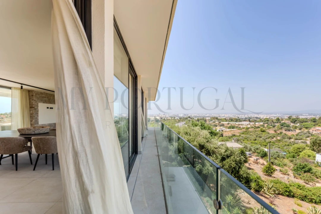 Moradia T5 para Venda em Estômbar e Parchal Foto 19