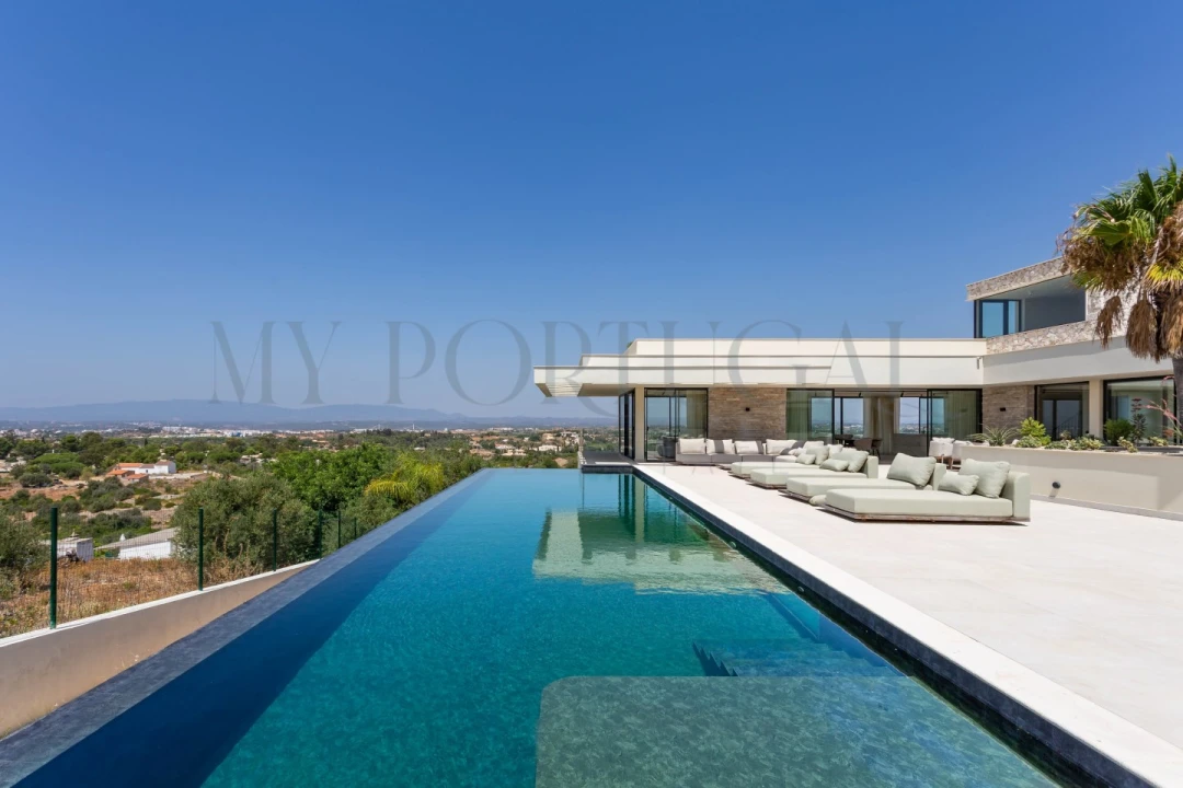 Moradia T5 para Venda em Estômbar e Parchal Foto 26