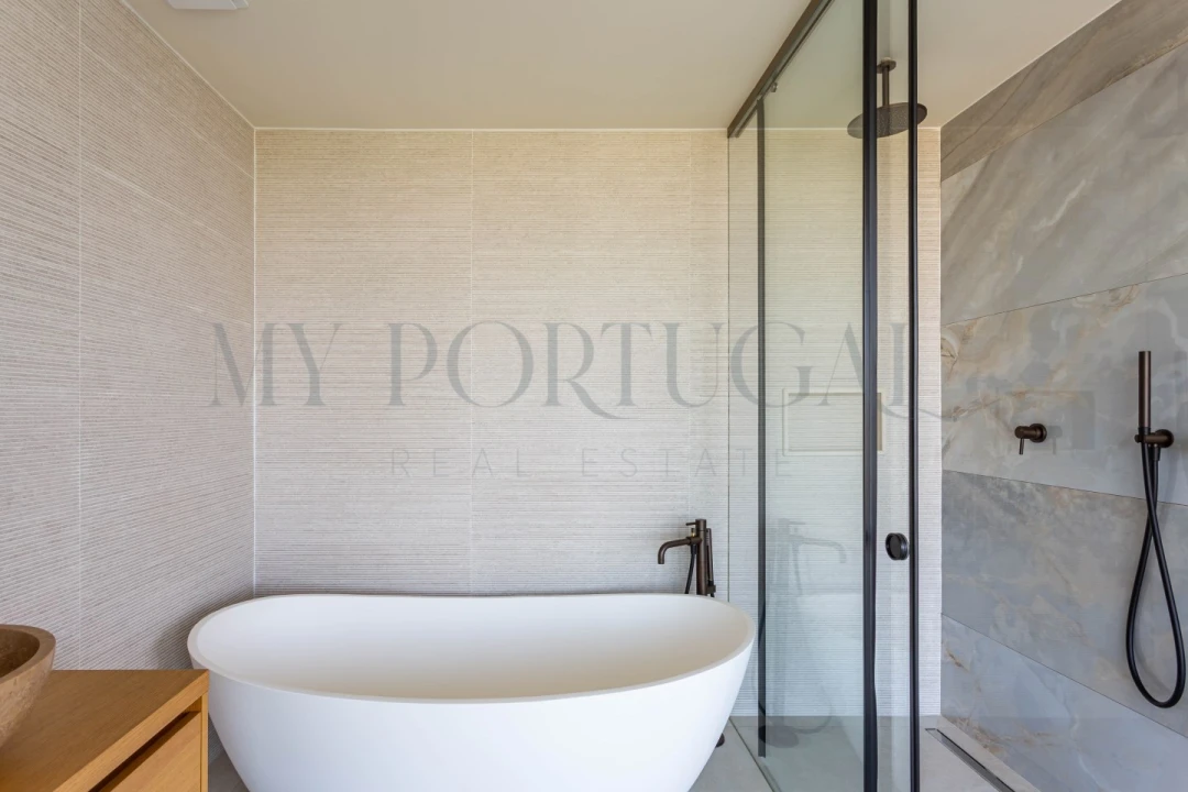 Moradia T5 para Venda em Estômbar e Parchal Foto 45