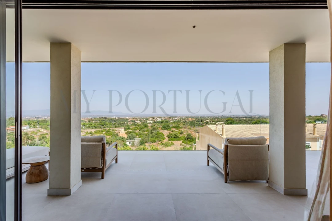 Moradia T5 para Venda em Estômbar e Parchal Foto 48