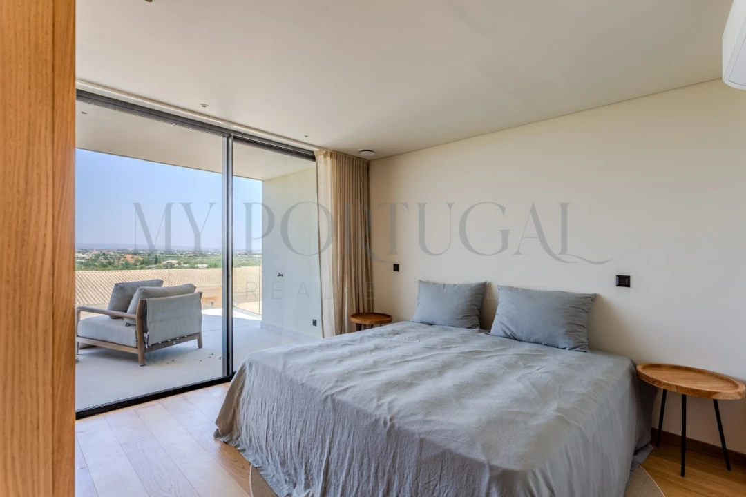 Moradia T5 para Venda em Estômbar e Parchal Foto 50