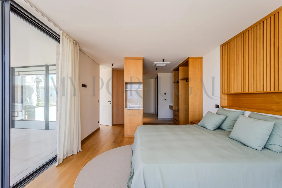 Moradia T5 para Venda em Estômbar e Parchal Foto 33