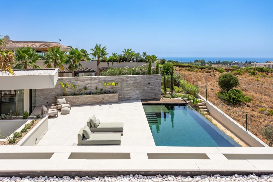 Moradia T5 para Venda em Estômbar e Parchal Foto 18