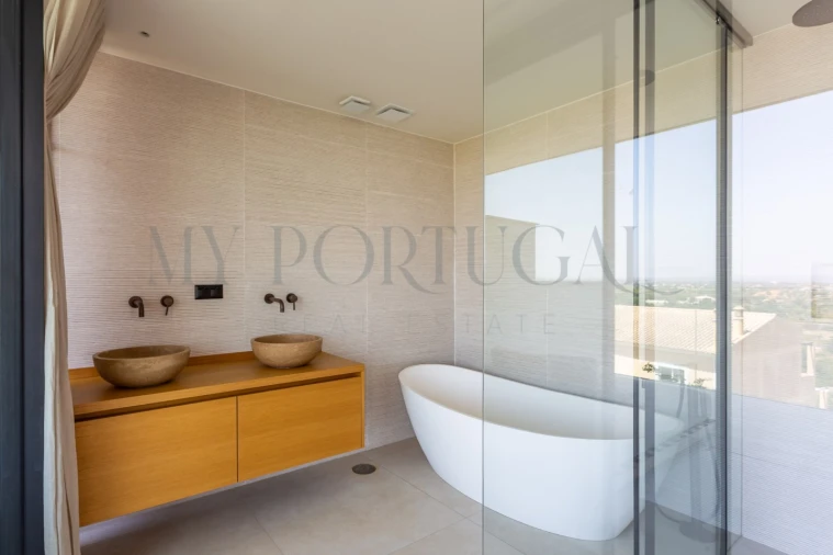 Moradia T5 para Venda em Estômbar e Parchal Foto 44