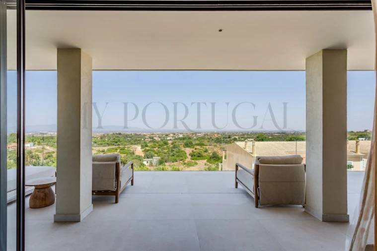 Moradia T5 para Venda em Estômbar e Parchal Foto 48