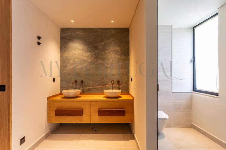 Moradia T5 para Venda em Estômbar e Parchal Foto 35