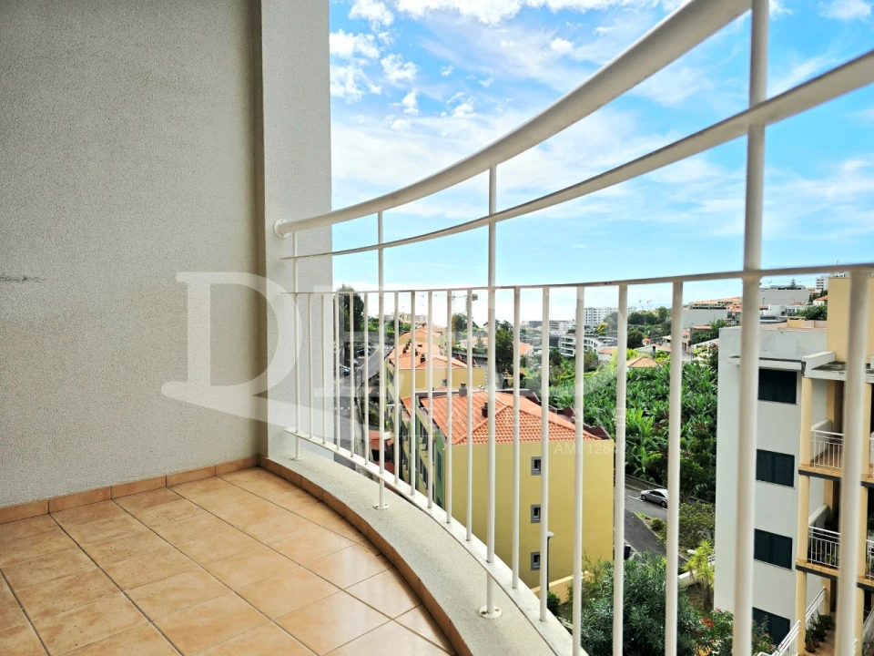 Apartamento T3 para Venda em Santo Antonio Foto 7